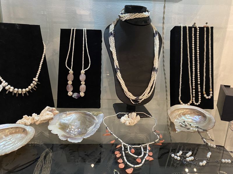 Pearl and Coral Display