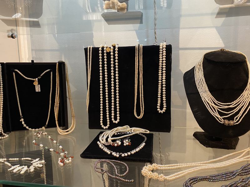 Pearl Necklace Cabinet